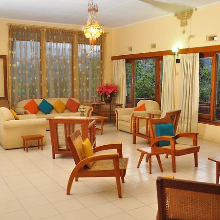 Ferienwohnung Knight'S Heaven Kandy Exterior foto