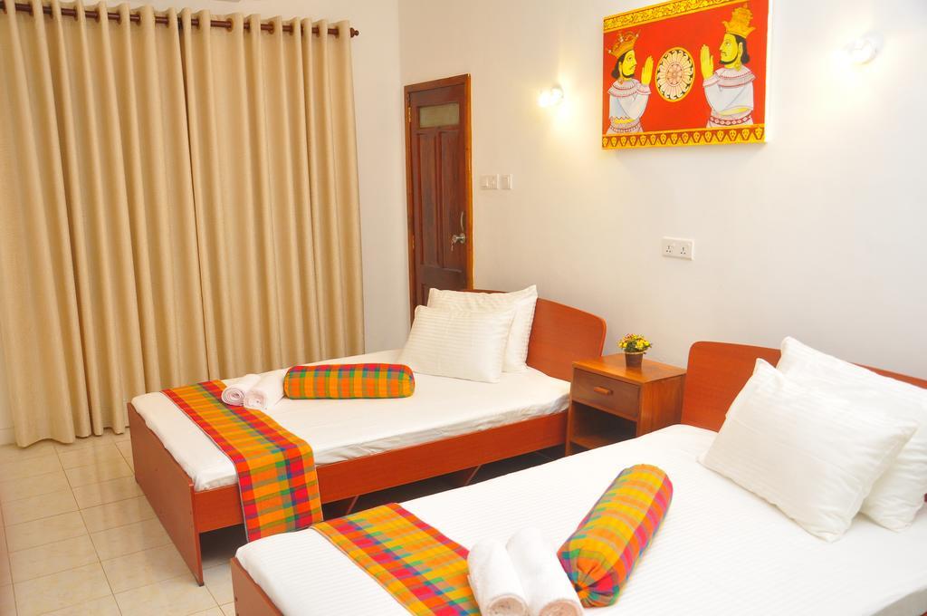 Ferienwohnung Knight'S Heaven Kandy Exterior foto