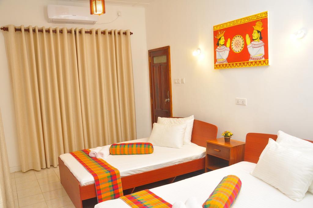 Ferienwohnung Knight'S Heaven Kandy Exterior foto