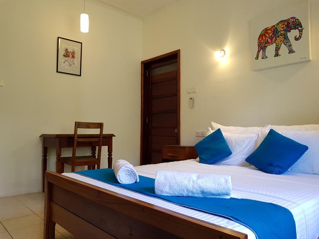 Ferienwohnung Knight'S Heaven Kandy Exterior foto